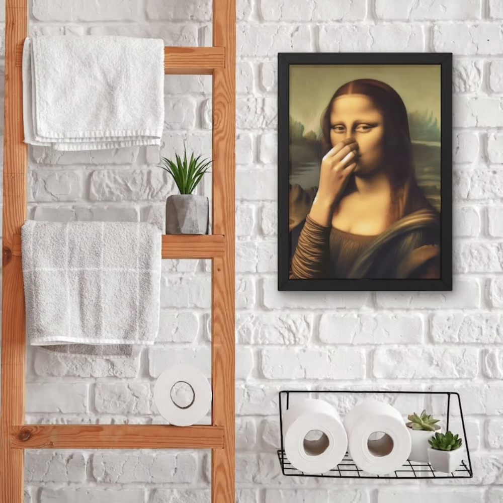 LooLisa – Vintage sjovt badeværelse Monalisa vægkunst | Et strejf af tidløs humor